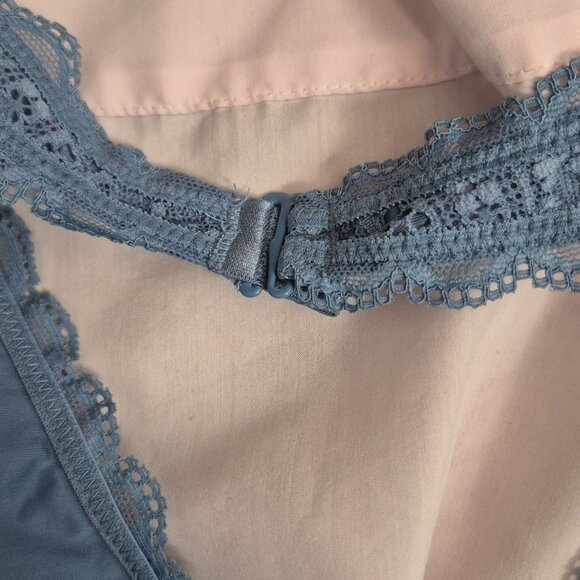 Victoria Secret Halter Style Bralette Dusty Blue Light triangular lining - Picture 9 of 9